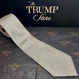 Donald Trump Signature Collection Tie-  New w Tags